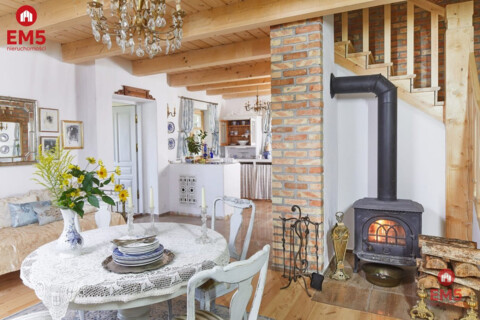 Dwa domy blisko jeziora – Serwy, gm. Płaska