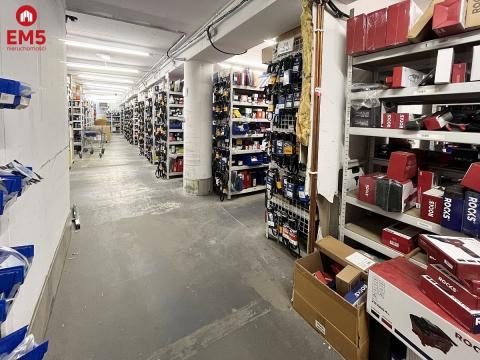 Business premises for rent
