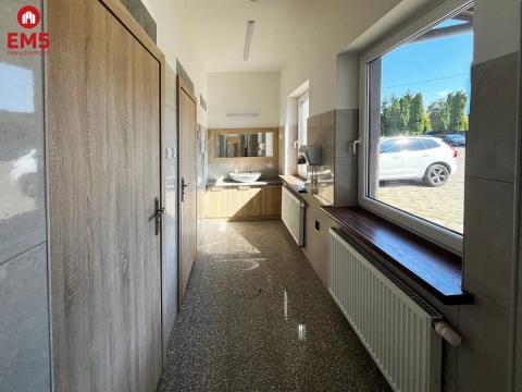 Business premises for rent