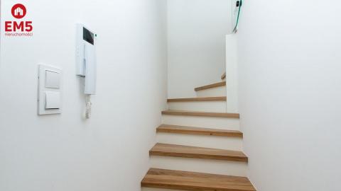 Apartament piętrowy z widokiem na jezioro Białe