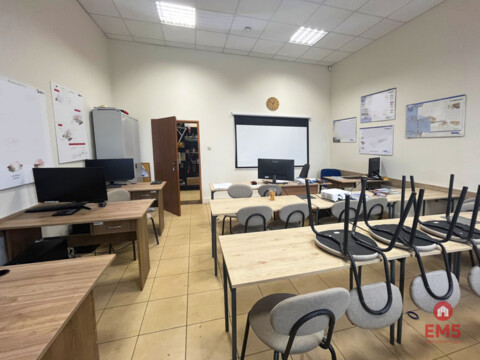 Business premises for rent