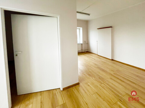 Business premises for rent