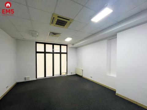 Powierzchnia biurowa 290 m2 w Centrum