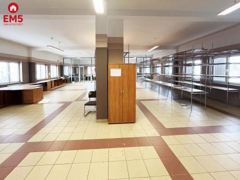 Nowoczesne powierzchnie 300-2500 m2