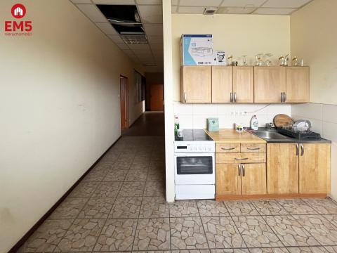Business premises for rent