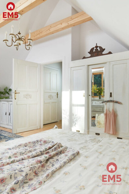 Dwa domy blisko jeziora – Serwy, gm. Płaska