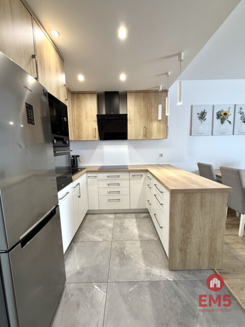 Apartament z tarasem i widokiem na Jezioro Ełckie