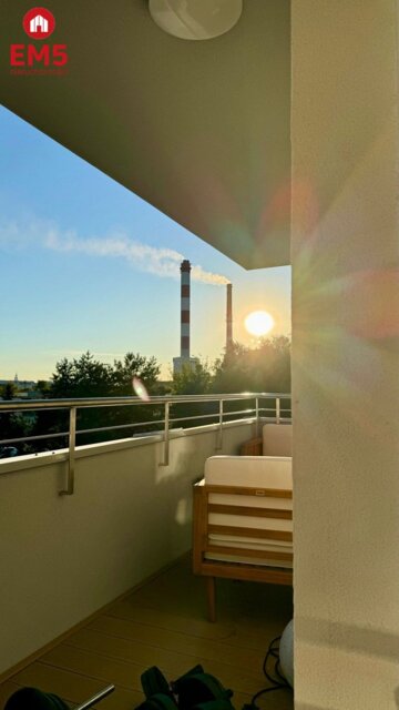 Trzy pokoje, premium,  2023rok