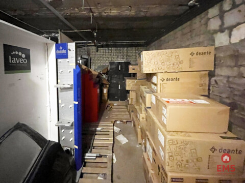 Business premises for rent
