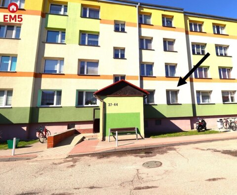 4-pokojowe mieszkanie do remontu w Sejnach