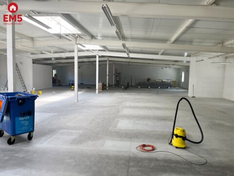 Business premises for rent