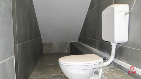 Business premises for rent