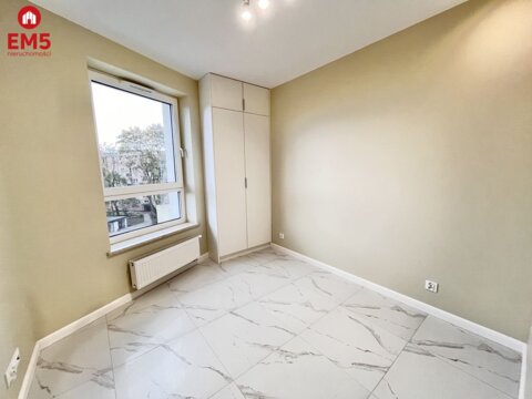 Trzy pokoje, do wejscia, Centrum