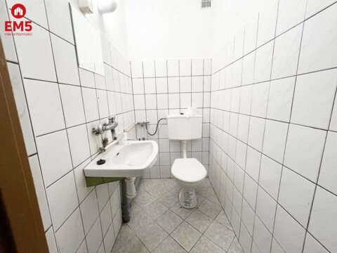 Business premises for rent