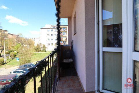 Mieszkanie 3 pokojowe z aneksem 1 piętro balkon
