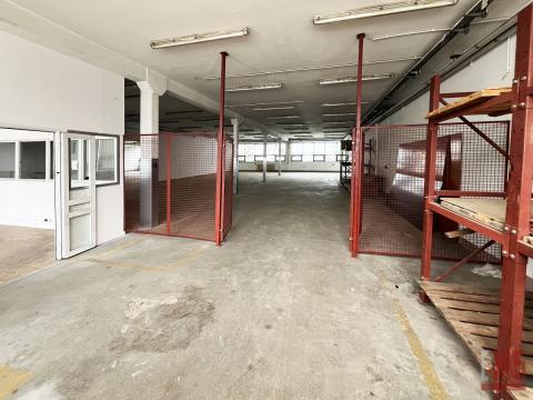 Business premises for rent