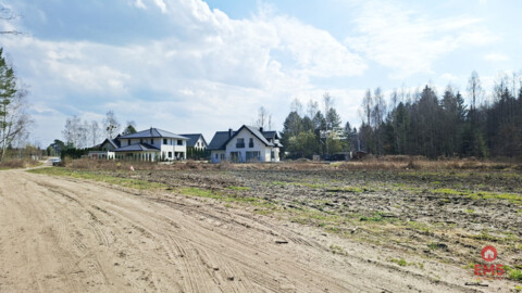 Działka blisko lasu w Solniczkach. 1109 m2