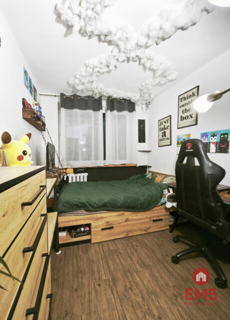 Mieszkanie 4-pokojowe na 1 piętrze