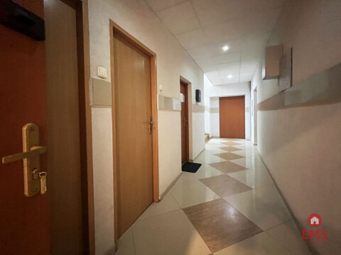 Business premises for rent