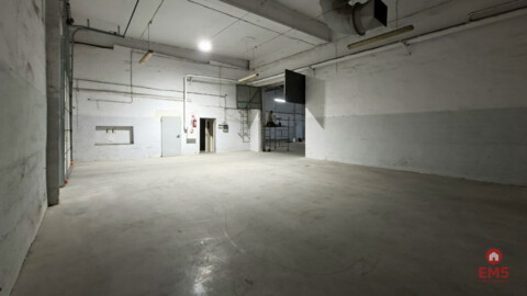 Hala-magazyn z rampą 1200 m2