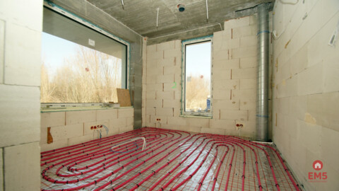 Szeregówka skrajna z działką 750m2