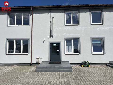 Lokal z placem przy głównej drodze