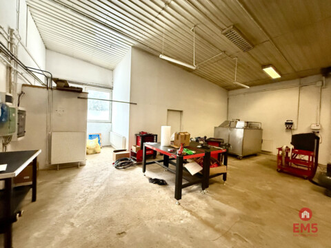 Lokal użytkowy 240 m2 parter