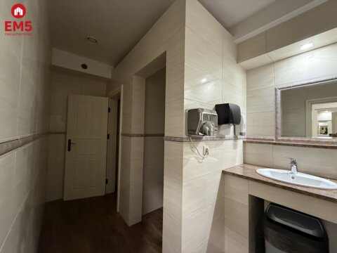 Business premises for rent