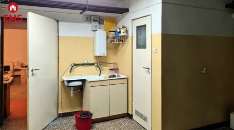 Lokal użytkowy z rampą, 90 m2