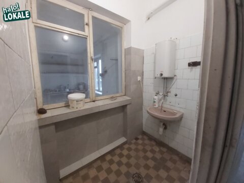 Lokal 300m2 na magazyn, produkcję