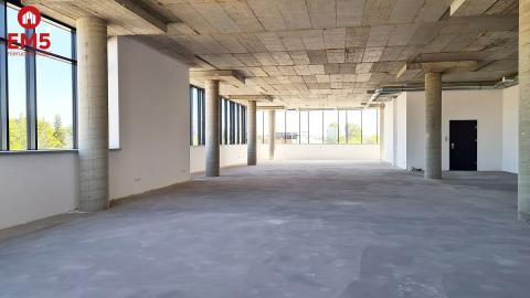 Lokal użytkowy 428 m2 w nowoczesnym budynku