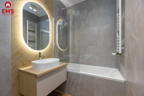 Apartament 3-pokojowy, winda, klima