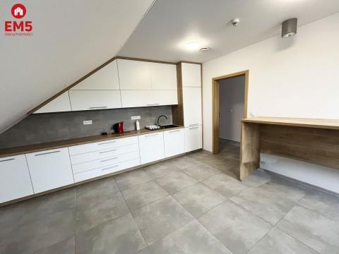 Business premises for rent