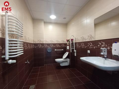 Business premises for rent