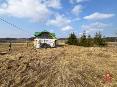 Dom,  hala, działka. Nieruchomość do wykończenia.