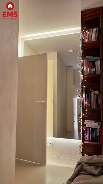 Trzy pokoje, premium,  2023rok