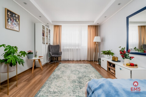 Trzy pokoje, duży balkon, Centrum