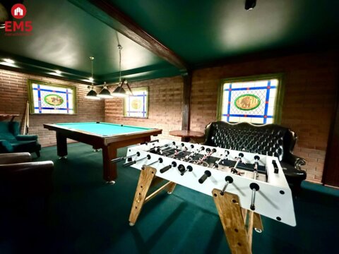 Business premises for rent