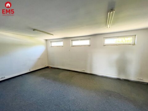 500 m2. Produkcja, magazyn.