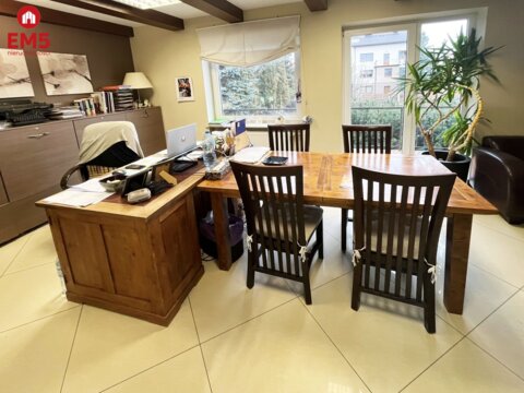 Nieruchomość komercyjna na sprzedaż