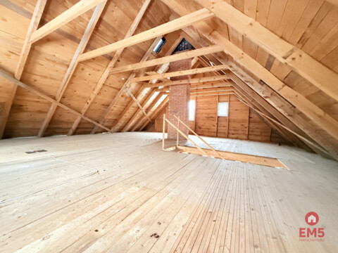 Dom wolnostojący pod miastem