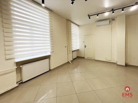 Centrum,  lokal 45 m2 I piętro.