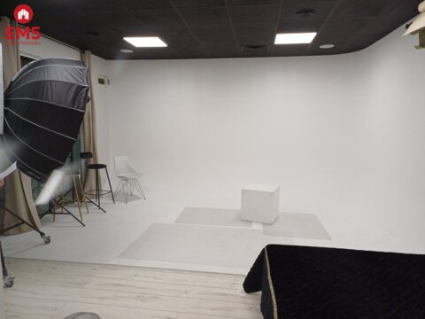 Atrakcyjny lokal w centrum, studio w prestiżowej l