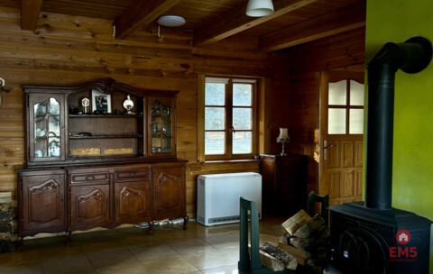 Drewniany dom premium nad stawem | 1 ha | Sauna |