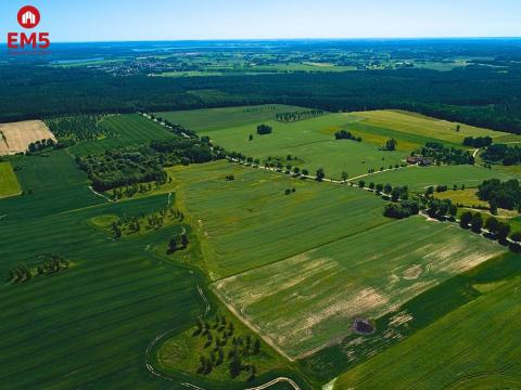 Działka budowlana przy mazurskim jeziorze.