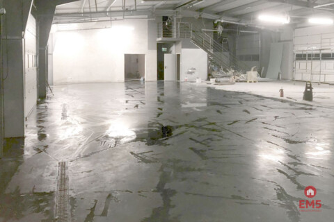 Hala z zapleczem biurowo-socjalnym, 570 m2