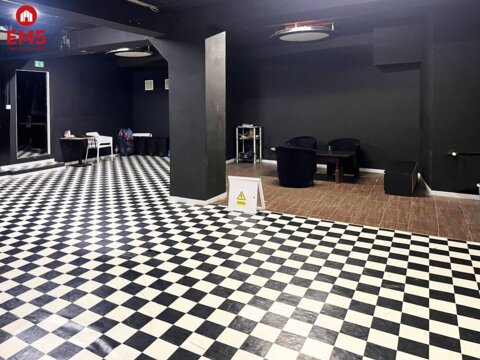 350 m2 w topowej lokalizacji