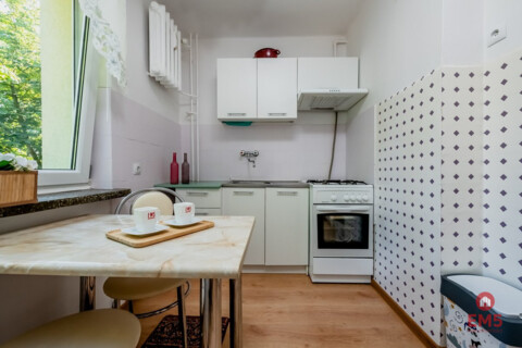 Najlepsza lokalizacja, 2 pokoje do wprowadzenia