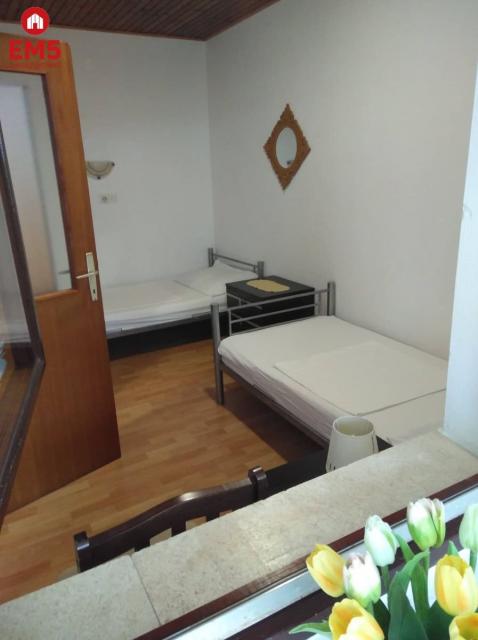 Dom podzielony na apartamenty wyspa Hvar