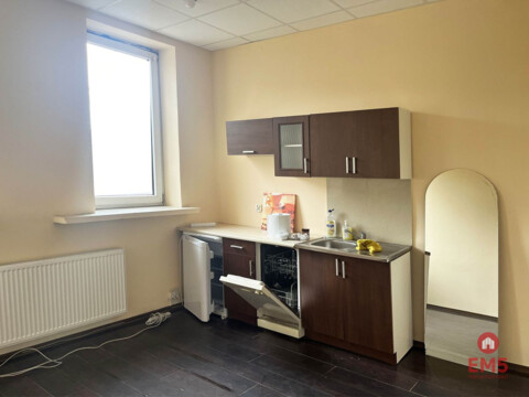 Business premises for rent